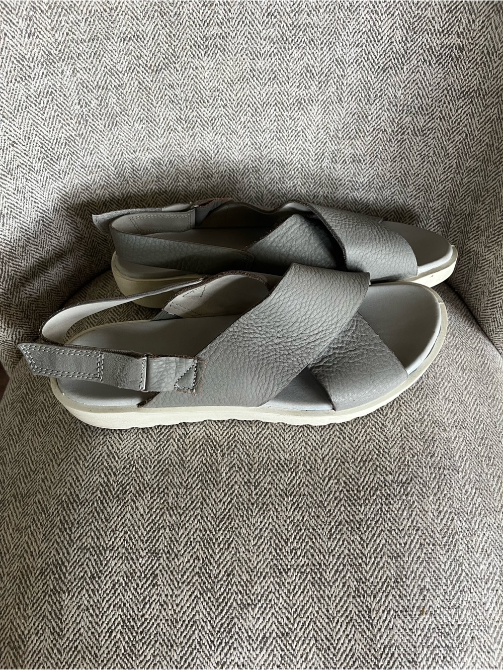 ECCO Freja Gray Leather Cross Strap Sandals Women’s Size 42 US 11 - Picture 2 of 6